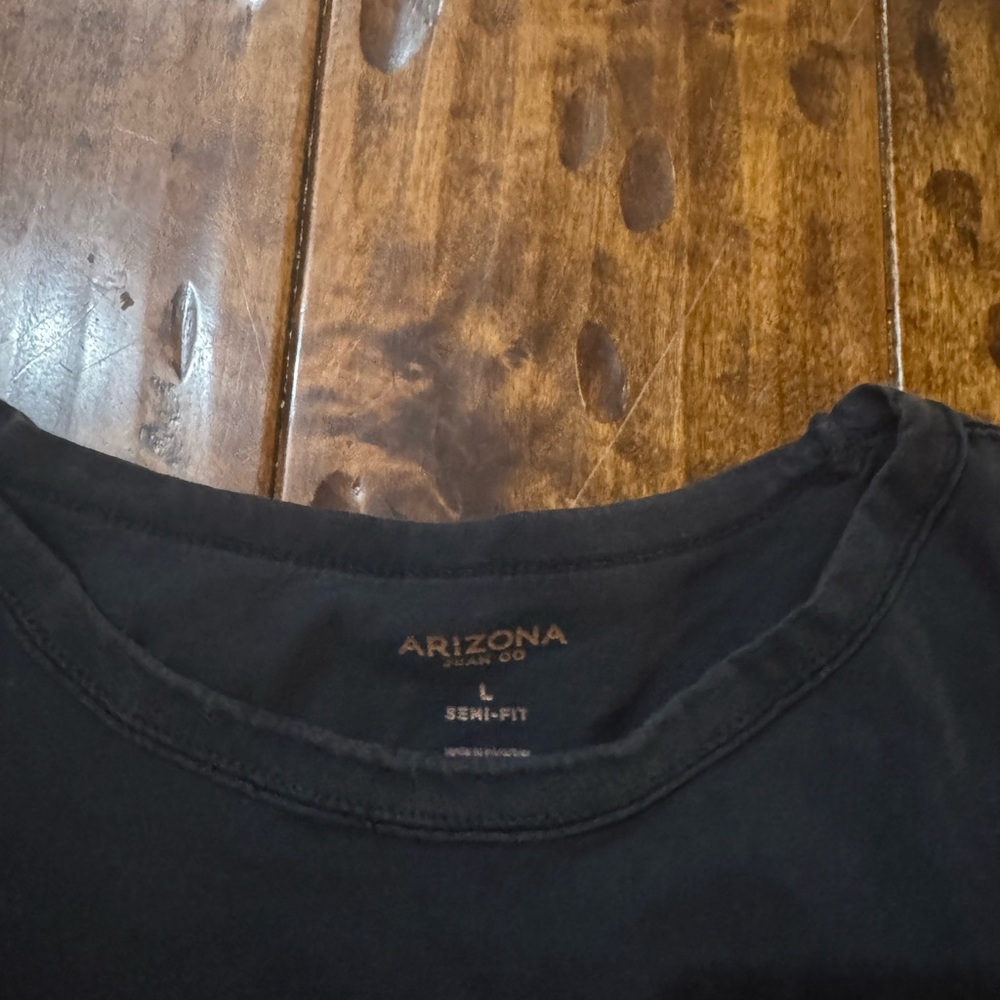 Arizona Jean Company Black Short Sleeve Tee - Picture 2 of 4